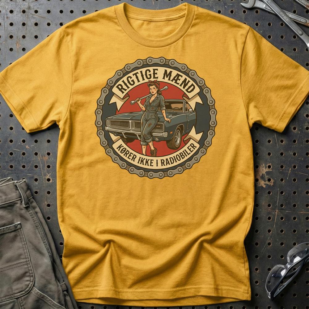 Rigtige Mænd Kører Ikke I Radiobiler T-Shirt-Beklædning-Garage Culture-Guld-S-Garage Culture Shop- garage - man cave - merchandise