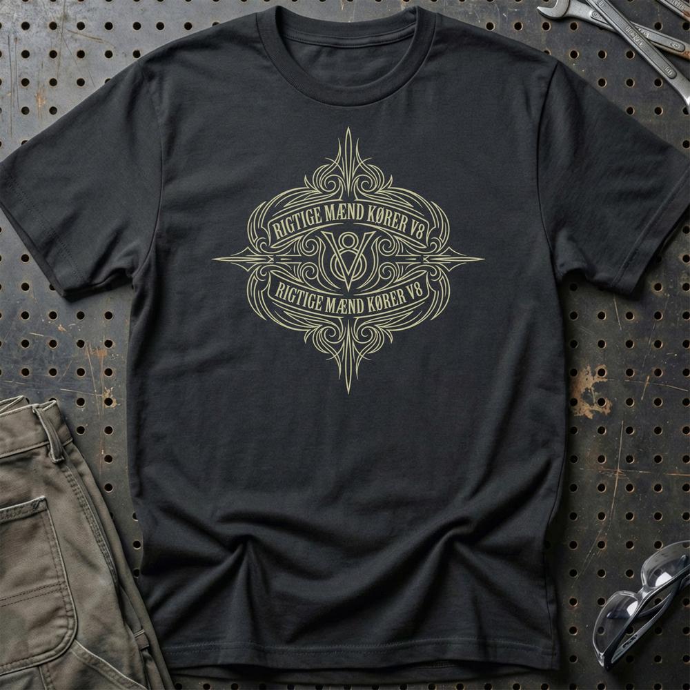 Rigtige Mænd Kører V8 T-Shirt-Beklædning-Garage Culture-Sort-S-Garage Culture Shop- garage - man cave - merchandise