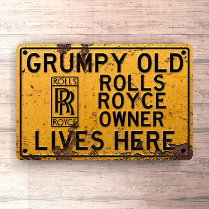 Rolls Royce Grumpy Old Rolls Royce Owner Lives Here Skilte, Musemåtte, Dørmåtte-Skilte-Rolls Royce-Garage Culture Shop- garage - man cave - merchandise