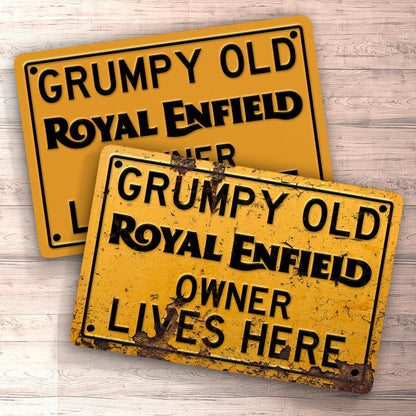 Royal Enfield Grumpy Old Royal Enfield Owner Lives Here Skilte, Musemåtte, Dørmåtte , Plakat-Skilte-Royal Enfield-Garage Culture Shop- garage - man cave - merchandise