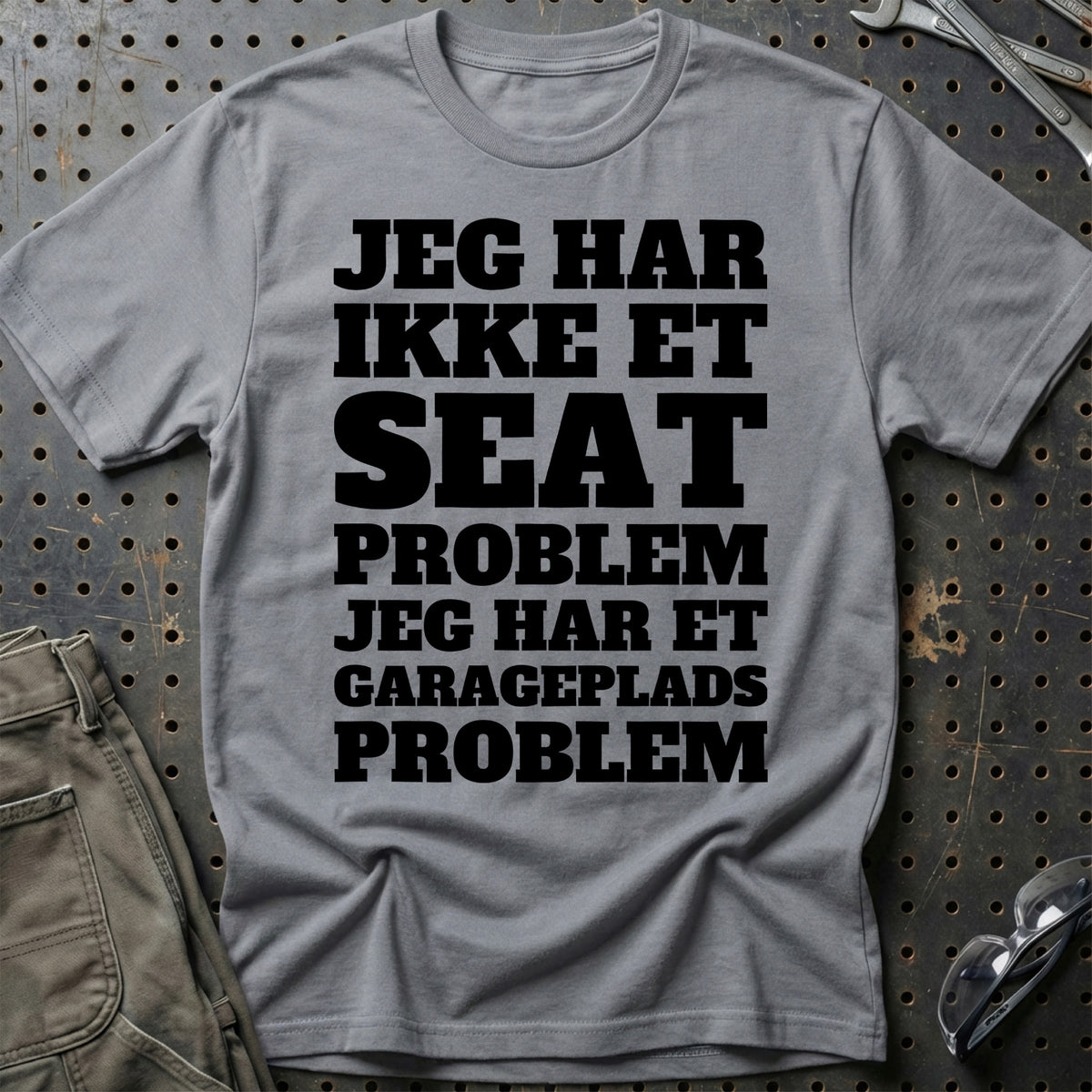 
Produktbillede af SEAT – Jeg har et garageplads problem T-Shirt