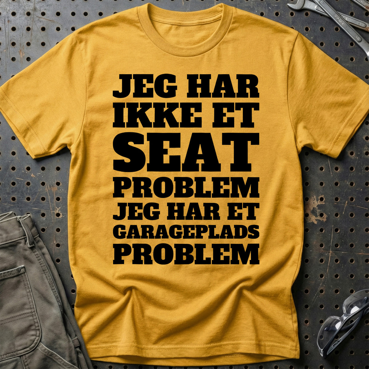 
Produktbillede af SEAT – Jeg har et garageplads problem T-Shirt