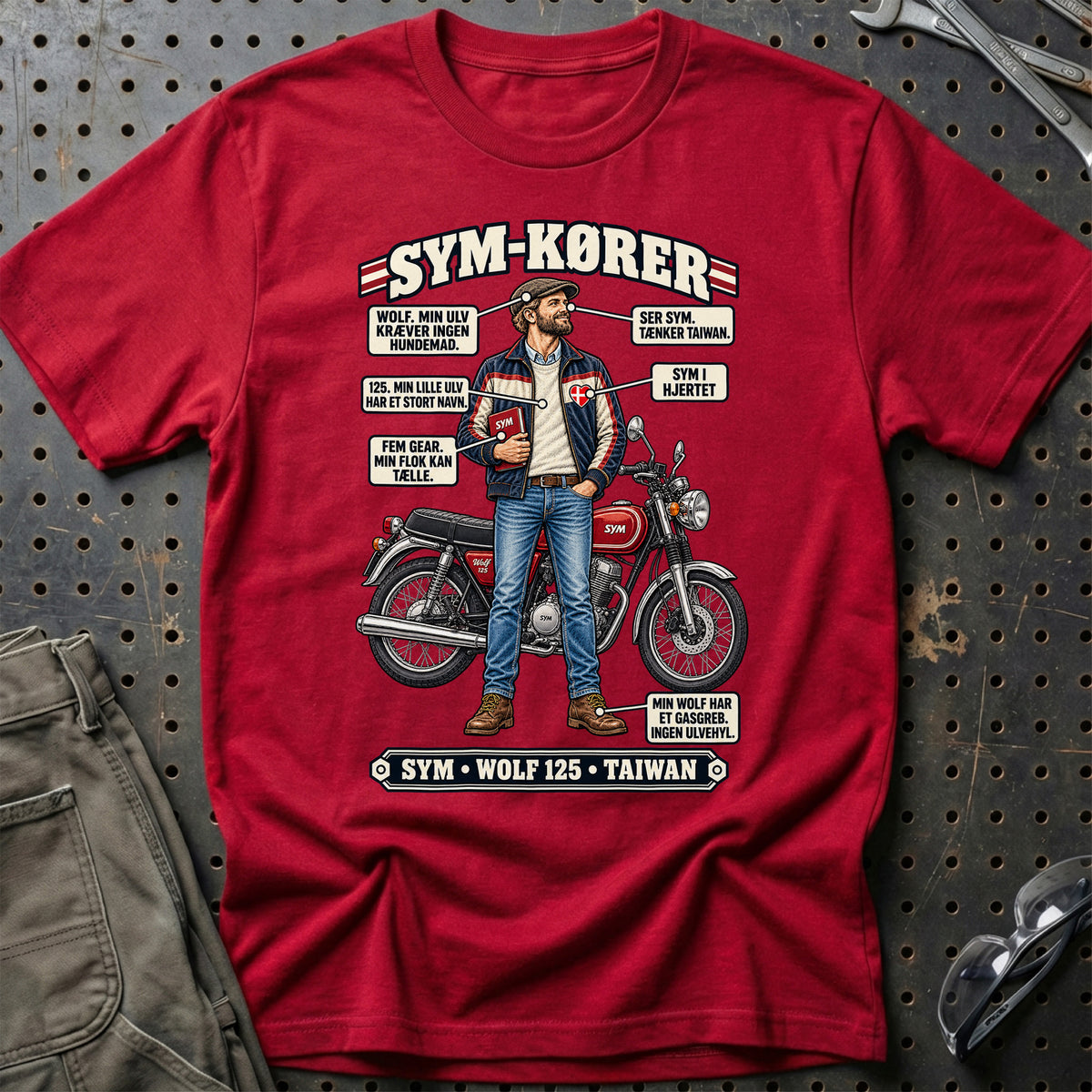 
SYM-Kører T-Shirt – Rød