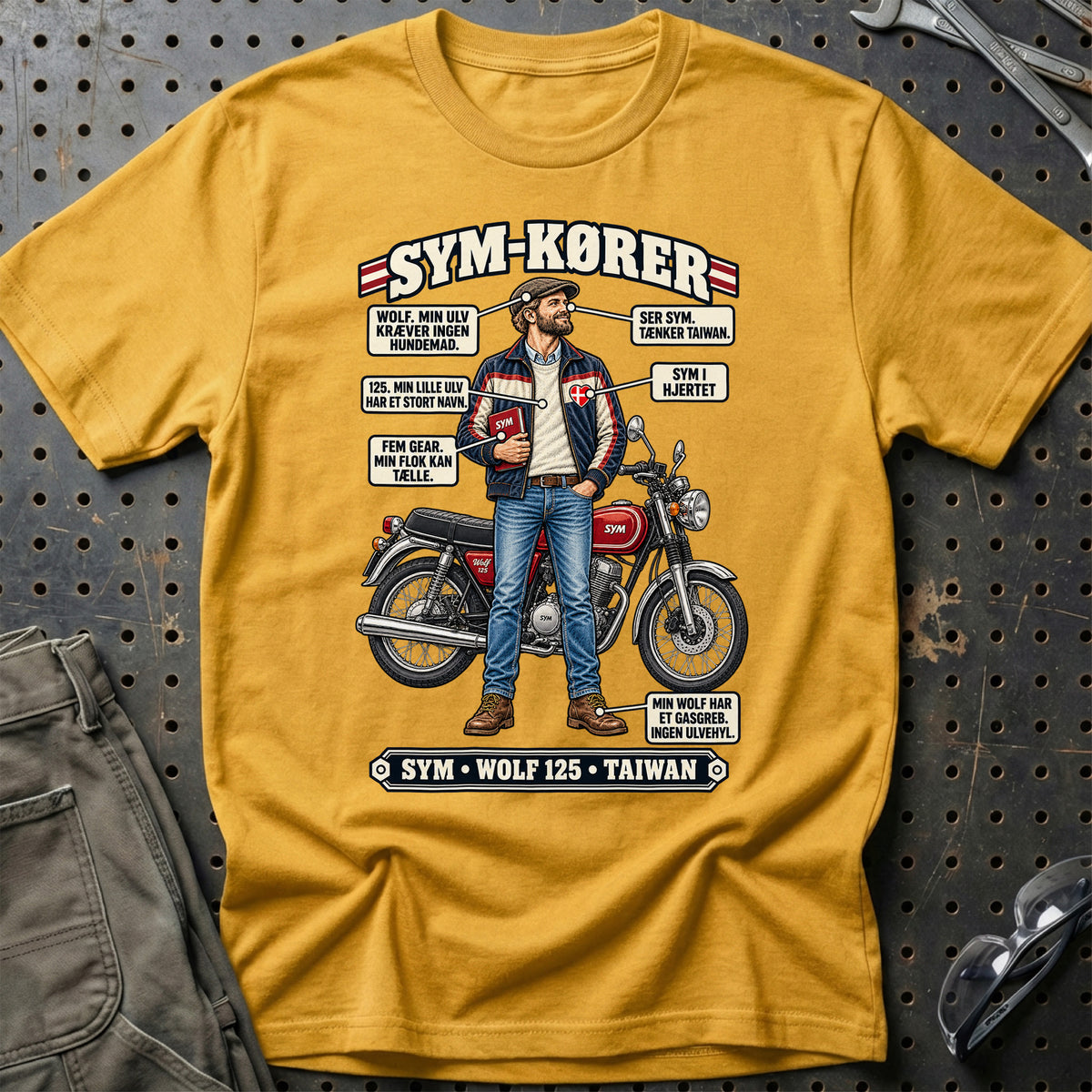 
SYM-Kører T-Shirt – Guld
