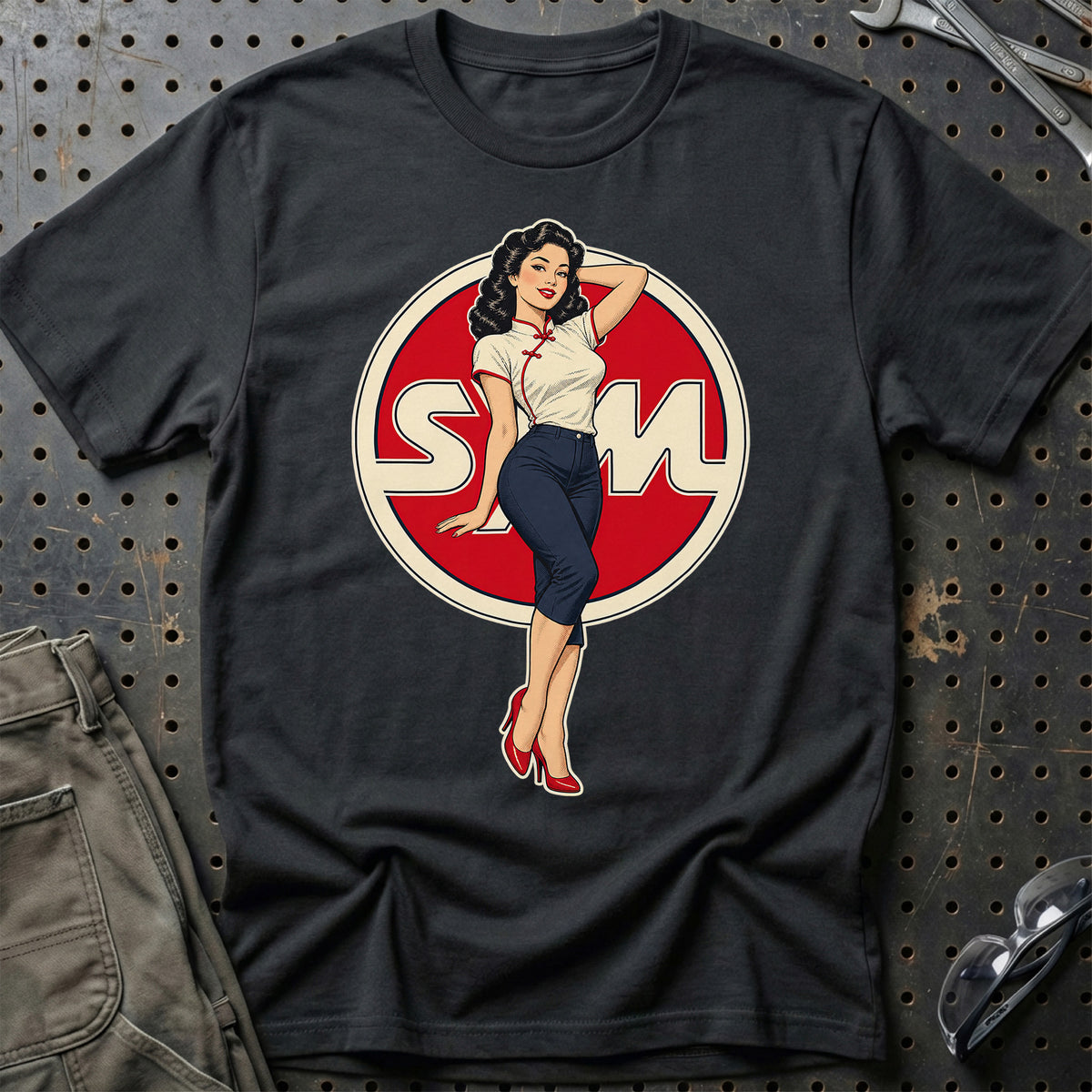 SYM Retro Pinup T-Shirt – Sort
