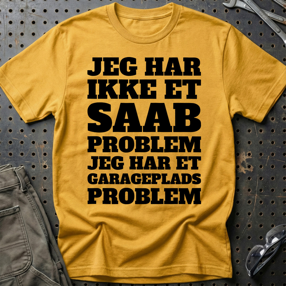 
Produktbillede af Saab – Jeg har et garageplads problem T-Shirt