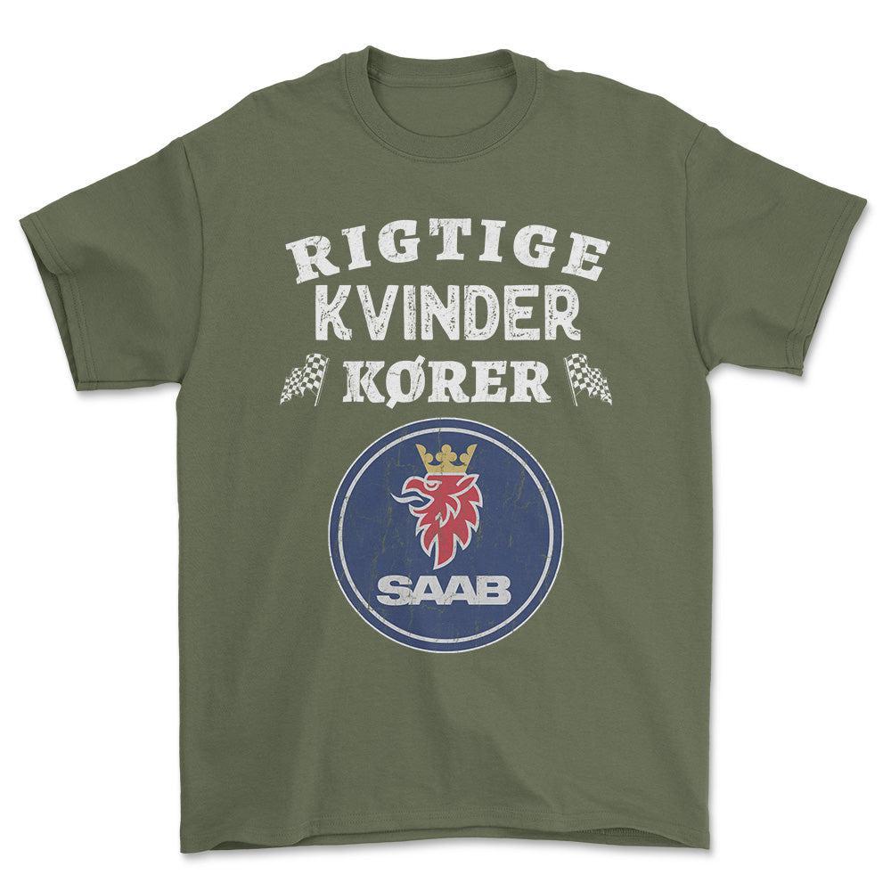 Saab Rigtige Kvinder Kører - Unisex T-Shirt , Bomuld-Beklædning-Saab-Grøn Militær-S-Forside-Garage Culture Shop- garage - man cave - merchandise