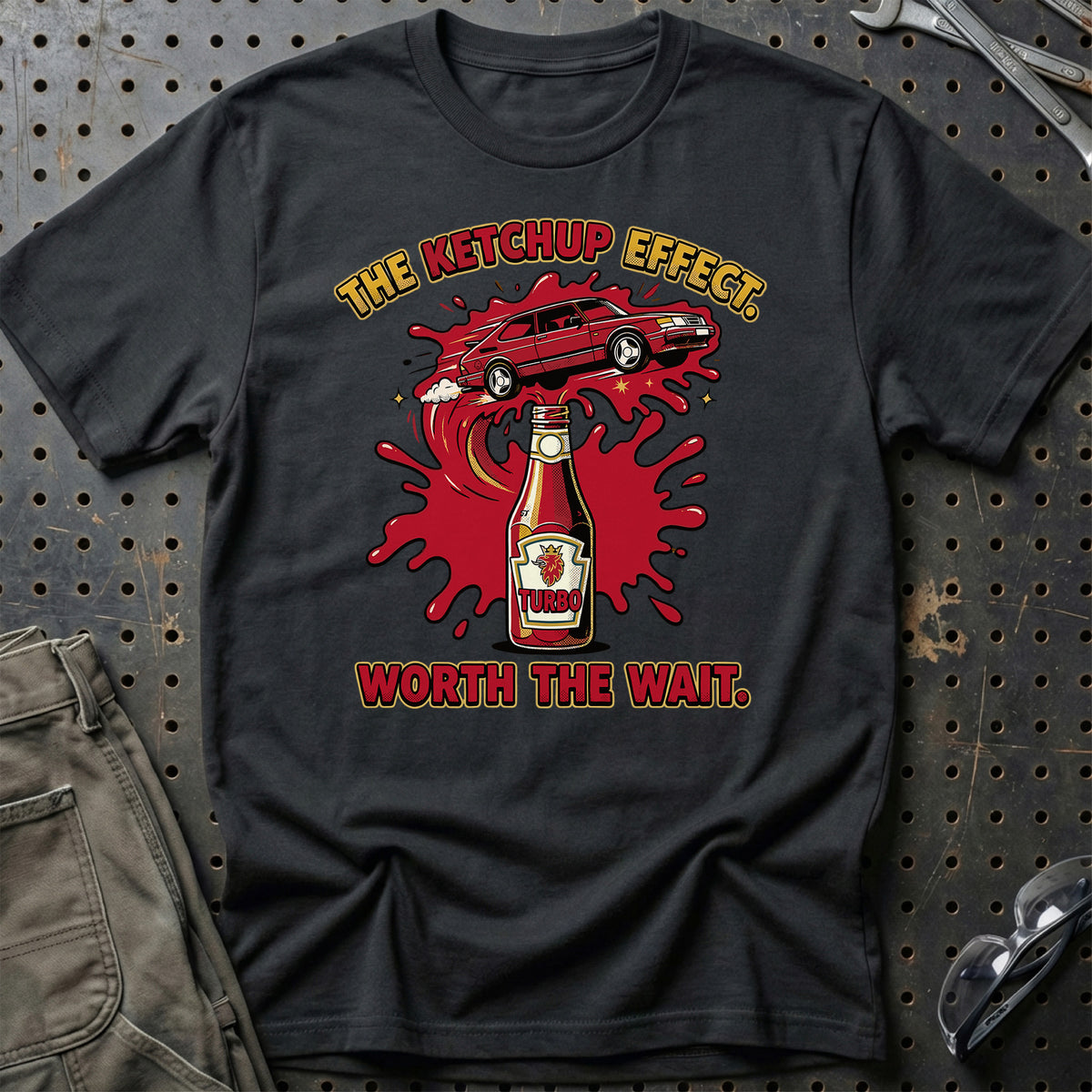 
Saab Turbo Ketchup Effect Unisex T-Shirt – Sort – print foran