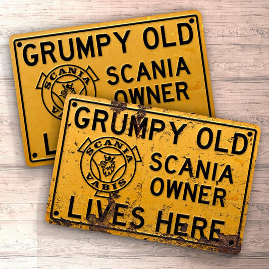 Scania Vabis Grumpy Old Scania Vabis Owner Lives Here Skilte, Musemåtte, Dørmåtte-Skilte-Scania-Garage Culture Shop- garage - man cave - merchandise