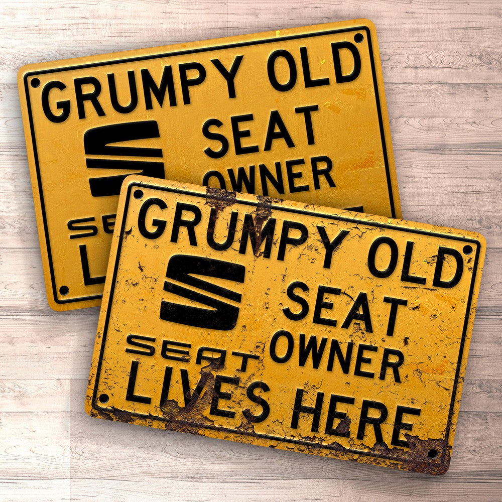 Seat Grumpy Old Seat Owner Lives Here Skilte, Musemåtte, Dørmåtte , Plakat-Skilte-Seat-Garage Culture Shop- garage - man cave - merchandise