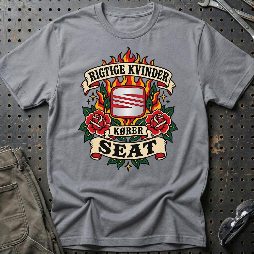 
Produktbillede af Seat Rigtige Kvinder Kører – Roser og Flammer T-Shirt
