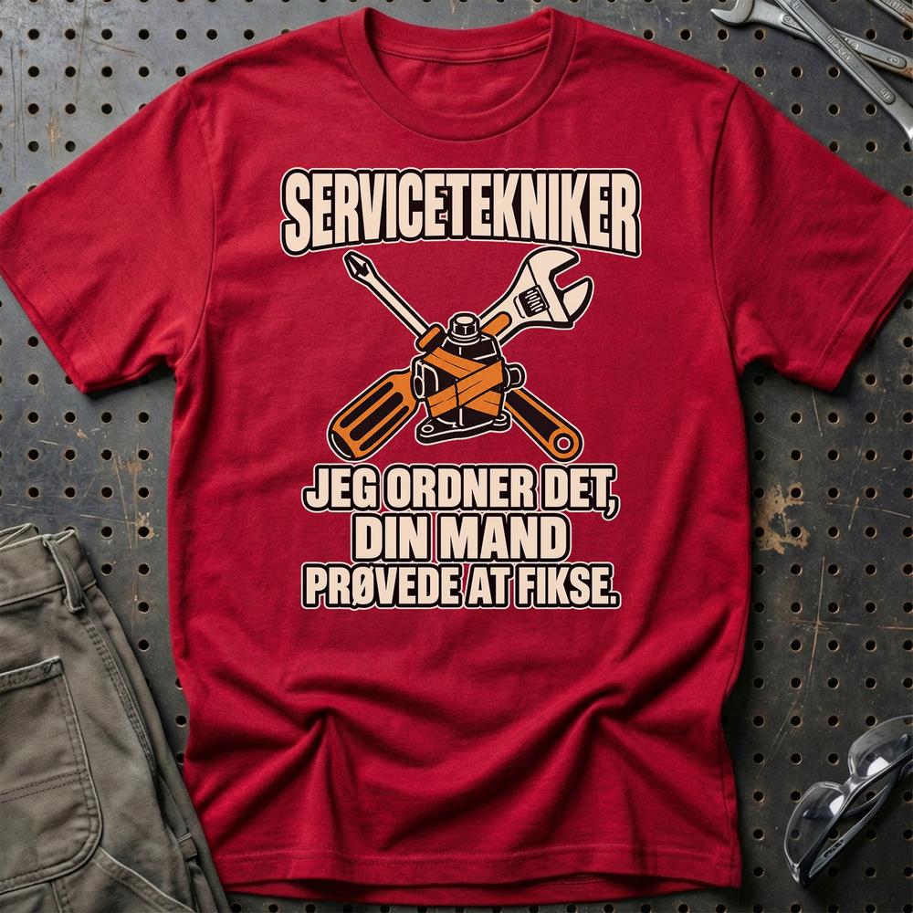
Produktbillede af Servicetekniker – Jeg Ordner Det, Din Mand Prøvede At Fikse T-Shirt