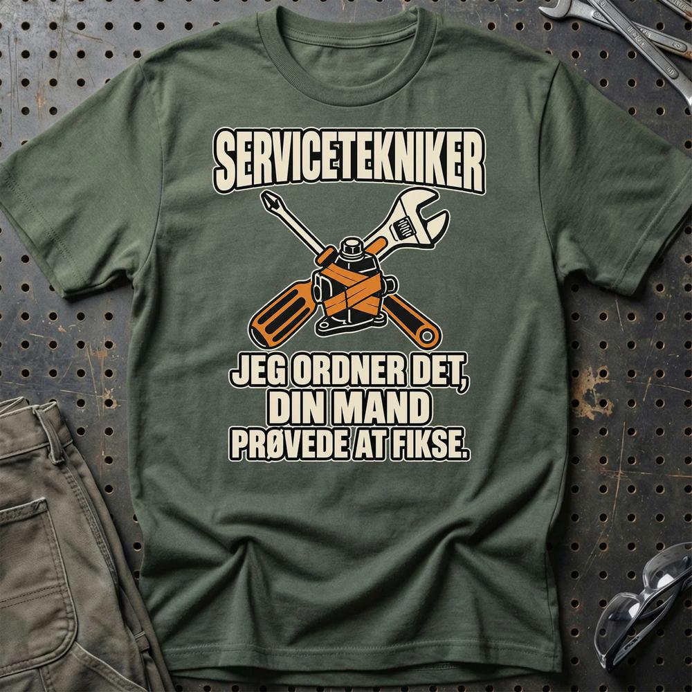 
Produktbillede af Servicetekniker – Jeg Ordner Det, Din Mand Prøvede At Fikse T-Shirt