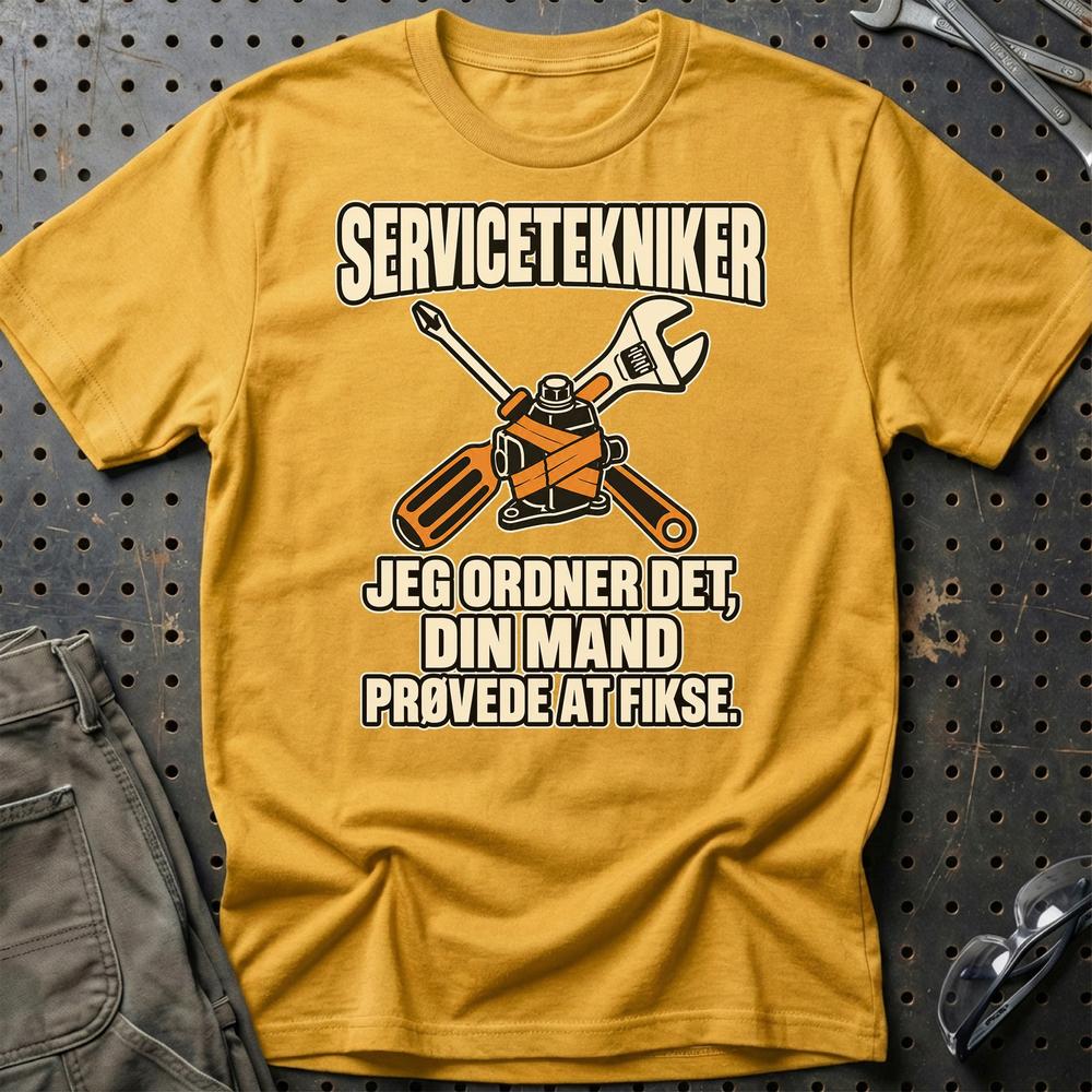 
Produktbillede af Servicetekniker – Jeg Ordner Det, Din Mand Prøvede At Fikse T-Shirt