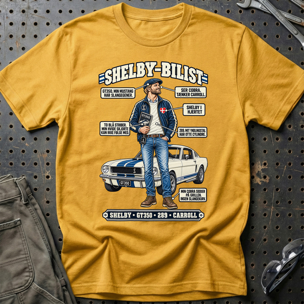 
Shelby-Bilist T-Shirt – Guld