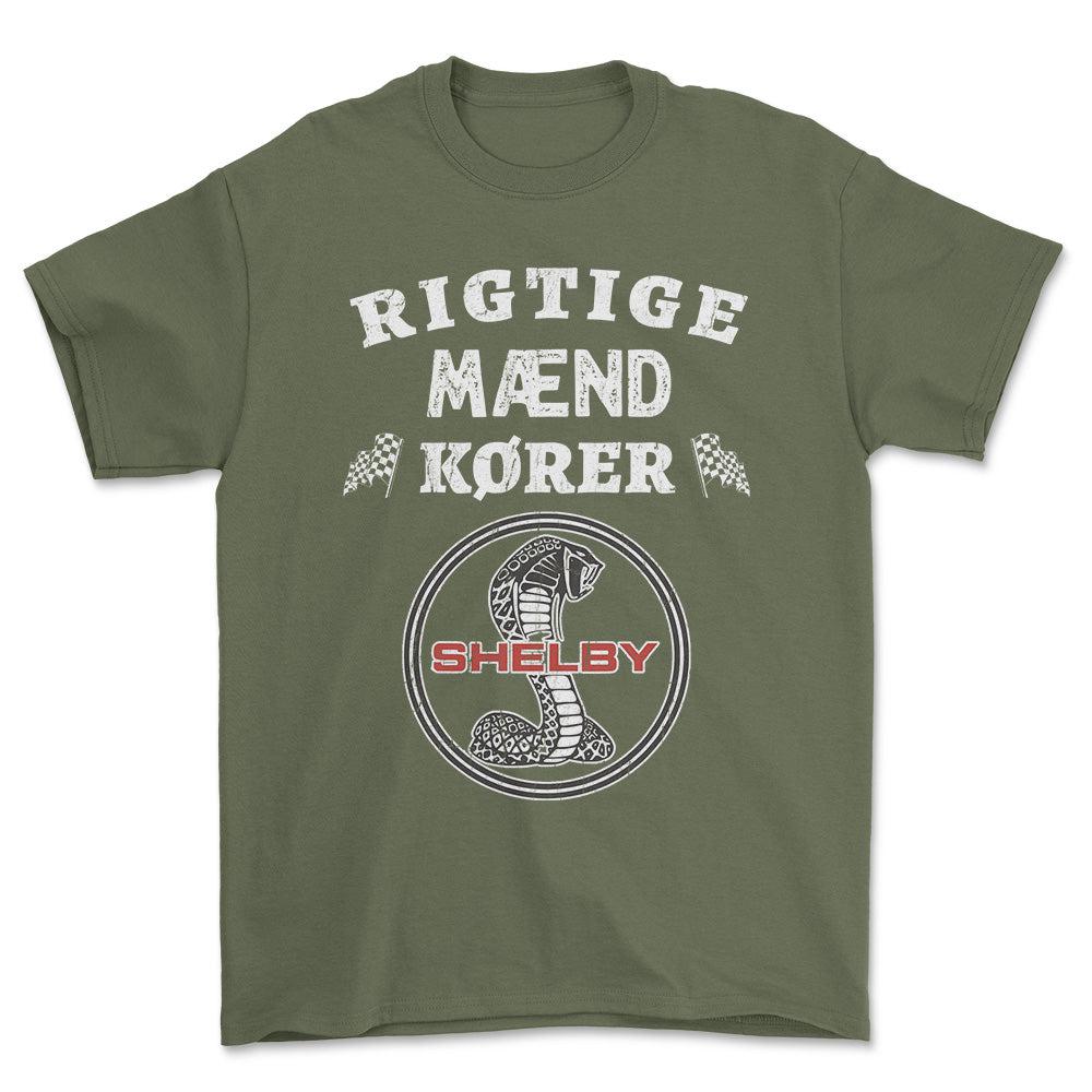 Shelby Rigtige Mænd Kører - Unisex T-Shirt , Bomuld-Beklædning-Shelby-Grøn Militær-S-Forside-Garage Culture Shop- garage - man cave - merchandise