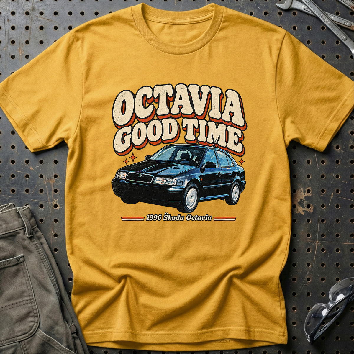 
Škoda Octavia 1996 – Octavia Good Time T-Shirt – Guld