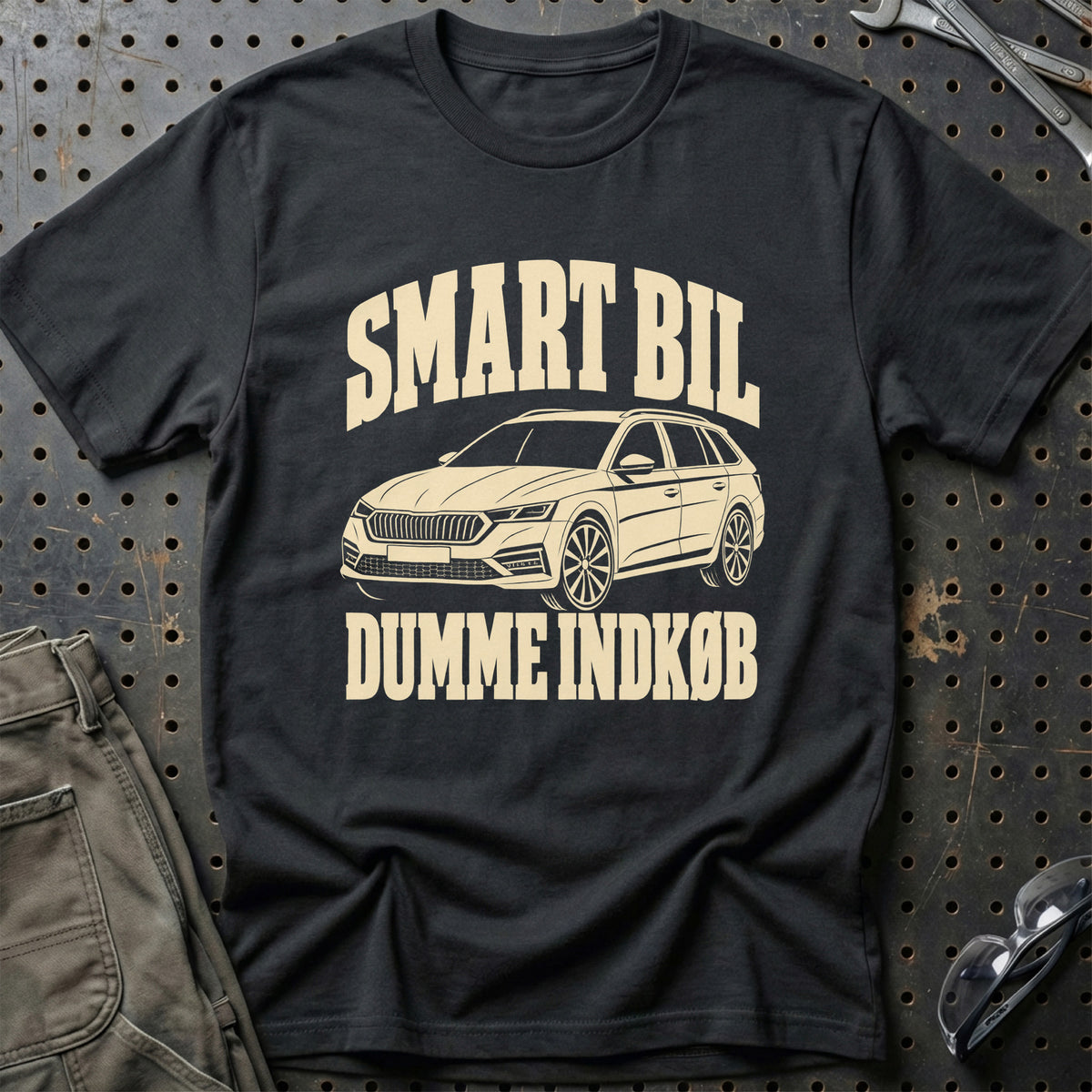 
Škoda Octavia IV NX – Smart bil dumme indkøb – Unisex T-Shirt – Sort