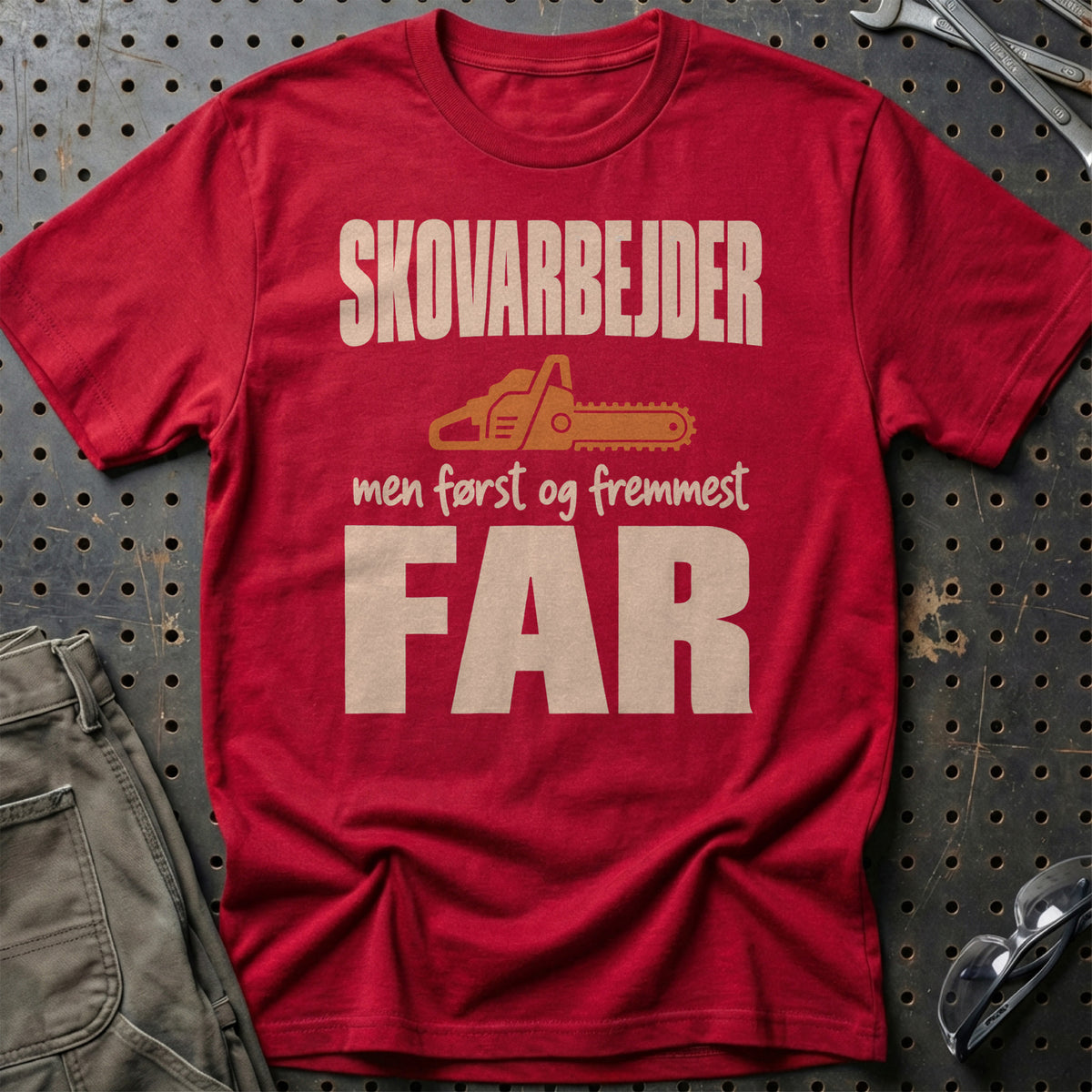 
Produktbillede af Skovarbejder – Men Først Og Fremmest Far T-Shirt