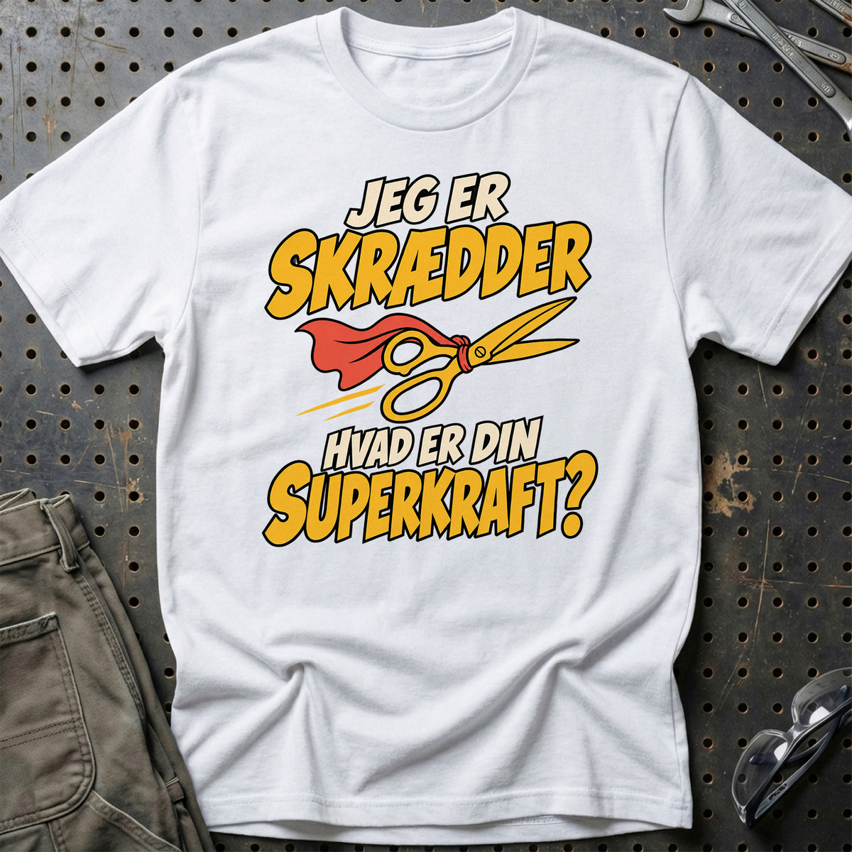 
Skrædder – Hvad er din superkraft? – Unisex T-Shirt – Hvid