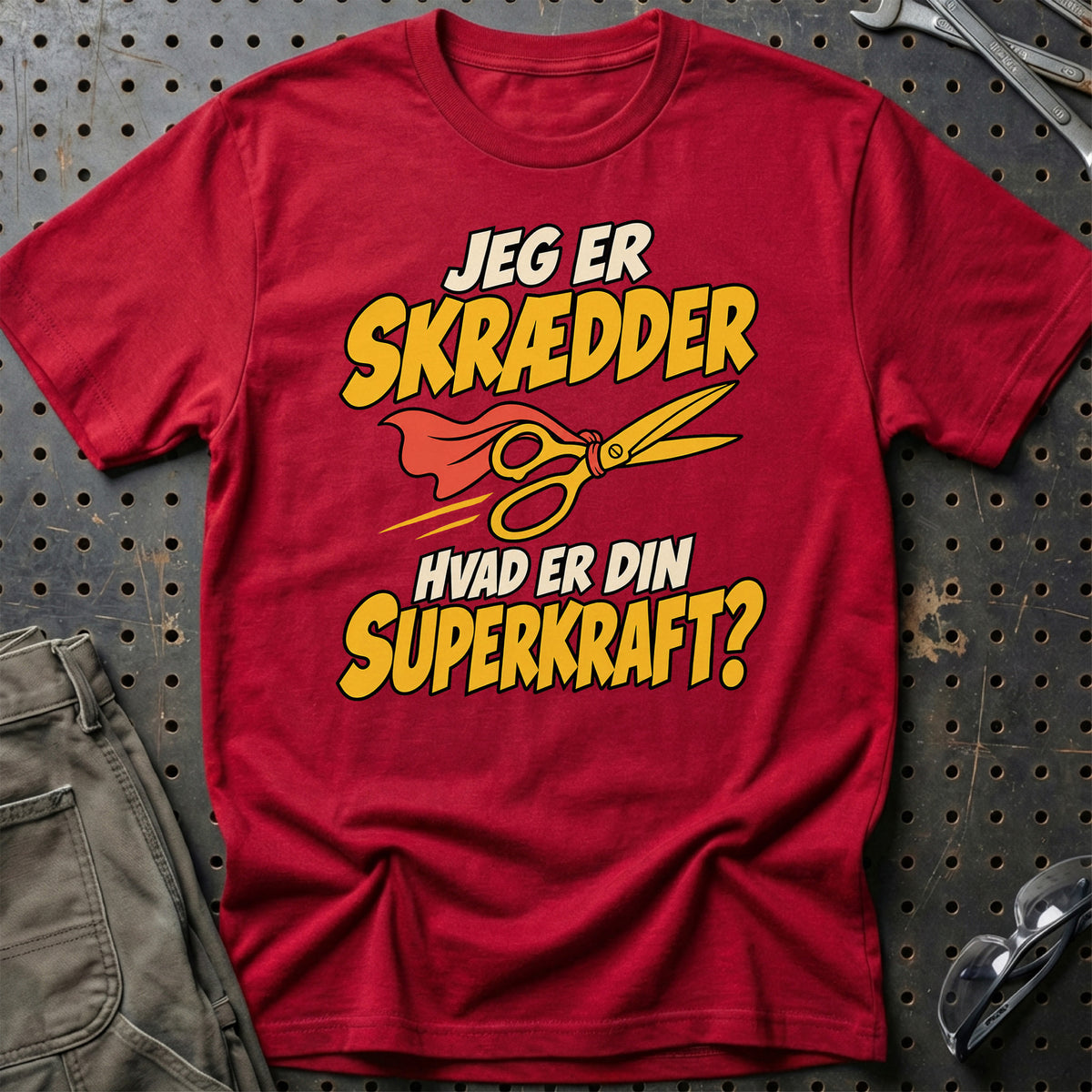 
Skrædder – Hvad er din superkraft? – Unisex T-Shirt – Rød