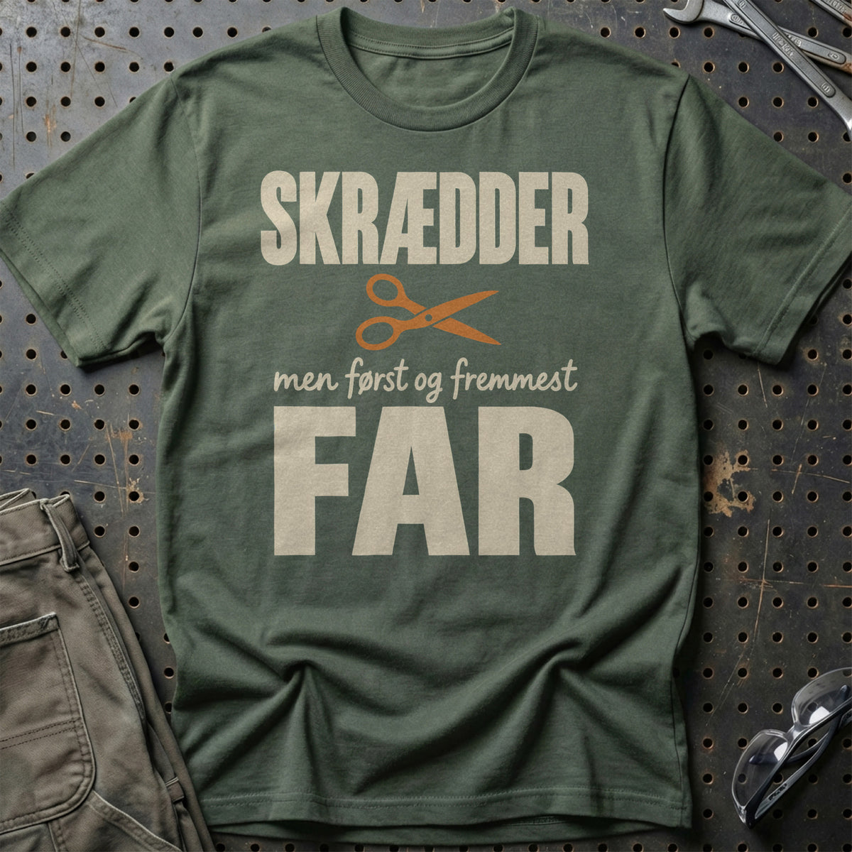
Produktbillede af Skrædder – Men Først Og Fremmest Far T-Shirt