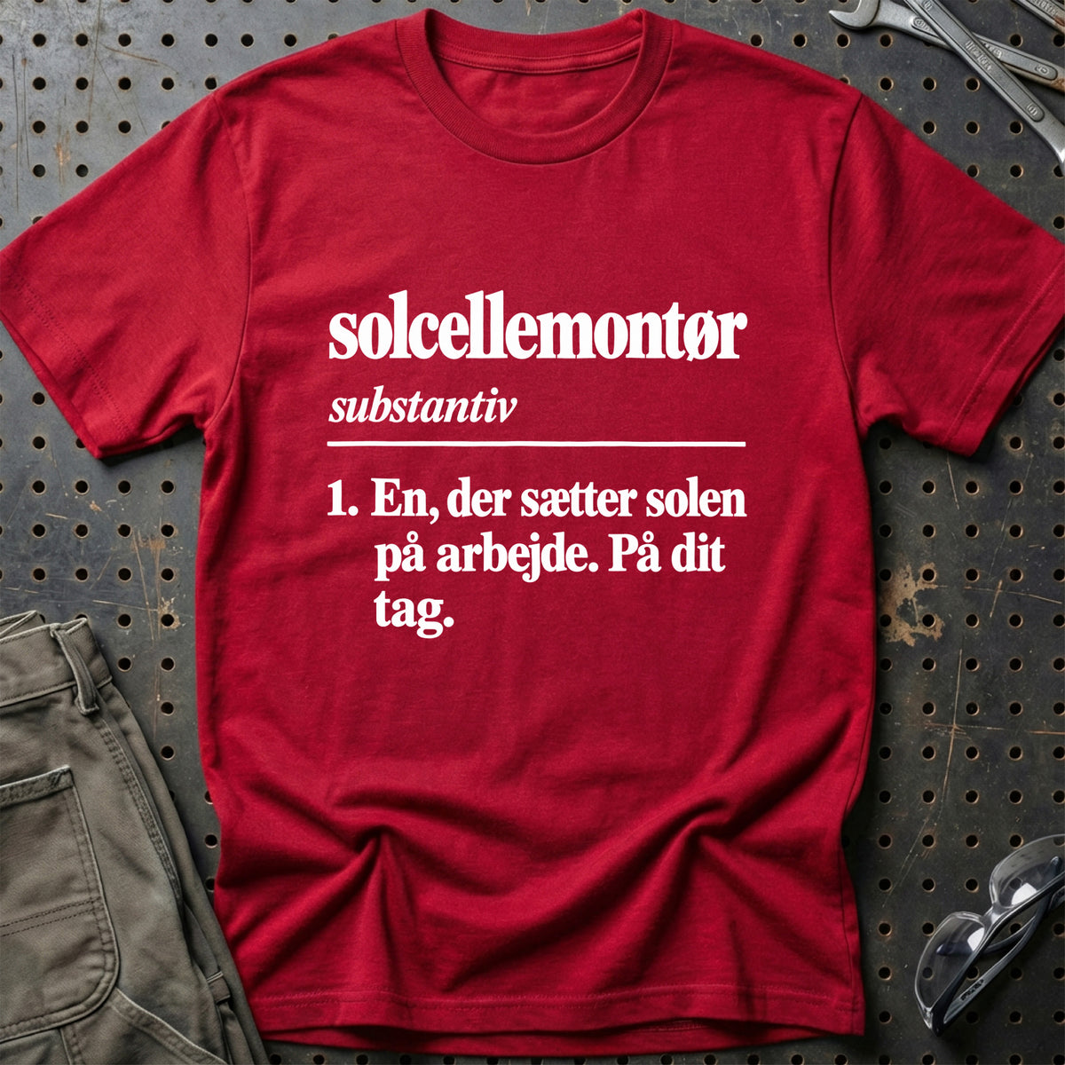 
Solcellemontør – Definition T-Shirt – Rød