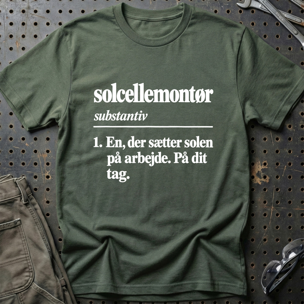 
Solcellemontør – Definition T-Shirt – Grøn Militær