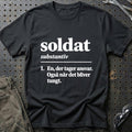 
Soldat – Definition T-Shirt – Sort