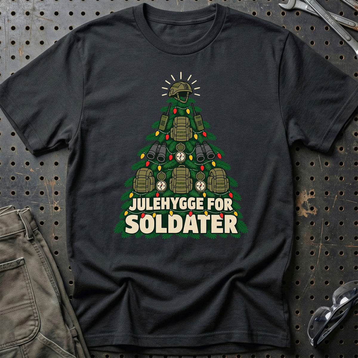 
Soldat – Julehygge – Unisex T-Shirt – Sort
