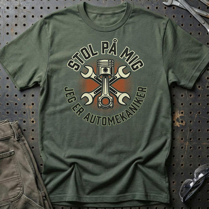 Stol På Mig – Jeg Er Automekaniker - Unisex T-Shirt , Bomuld-Beklædning-Garage Culture-Grøn Militær-S-Garage Culture Shop- garage - man cave - merchandise
