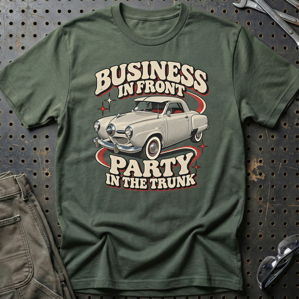 
Studebaker Champion 1950 – Business in Front T-Shirt – Grøn Militær