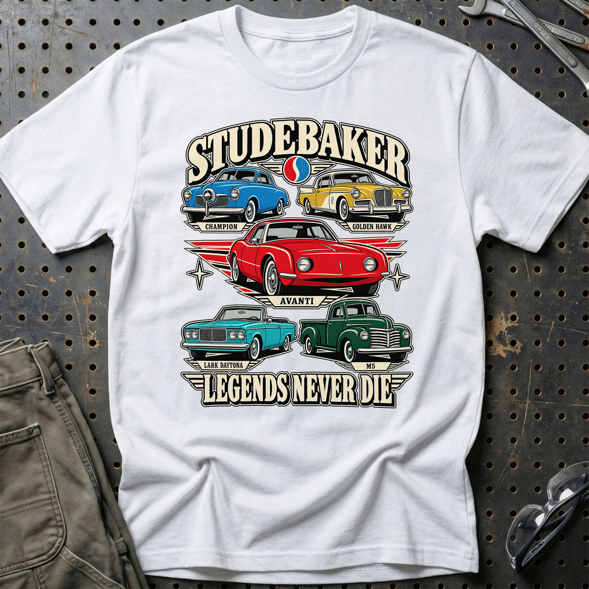 
Produktbillede af Studebaker Legends Never Die T-Shirt