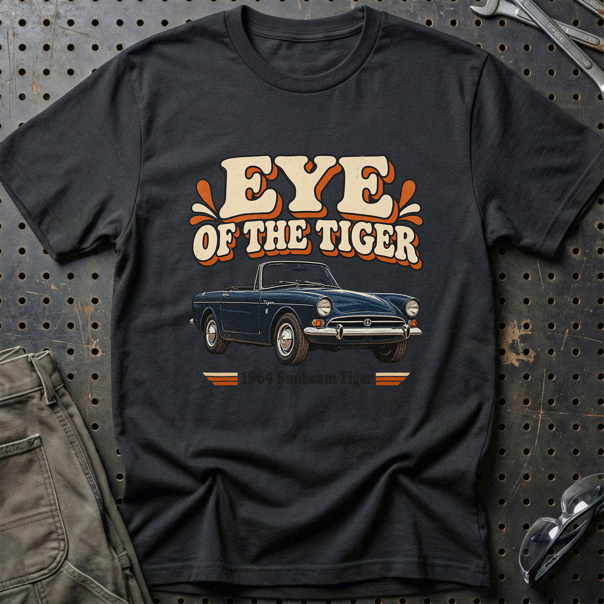 
Sunbeam Tiger 1964 – Eye of the Tiger T-Shirt – Sort