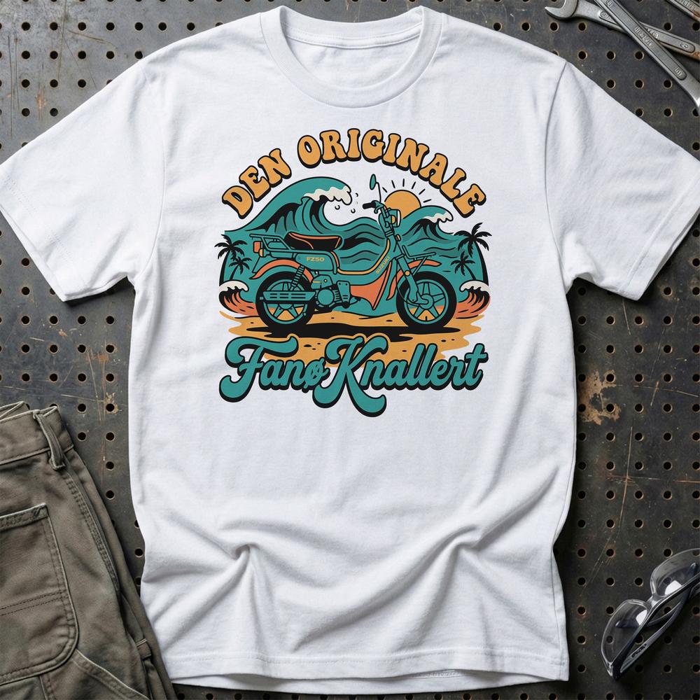 Suzuki FZ50 Den Originale Fanø Knallert - Unisex T-Shirt-Beklædning-Suzuki-Hvid-S-Garage Culture Shop- garage - man cave - merchandise