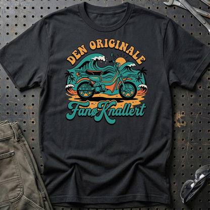 Suzuki FZ50 Den Originale Fanø Knallert - Unisex T-Shirt-Beklædning-Suzuki-Sort-S-Garage Culture Shop- garage - man cave - merchandise