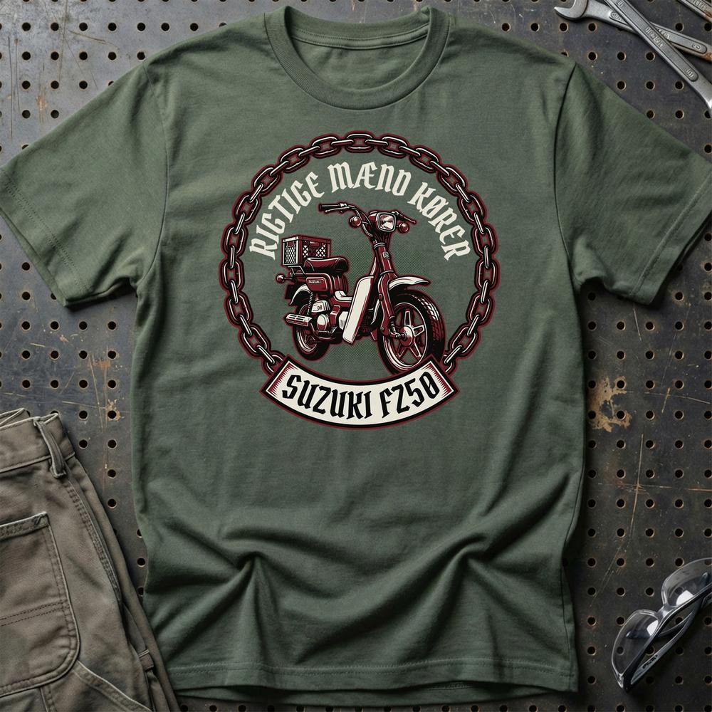 Suzuki FZ50 Rigtige Mænd Kører T-Shirt-Beklædning-Suzuki-Grøn Militær-S-Garage Culture Shop- garage - man cave - merchandise
