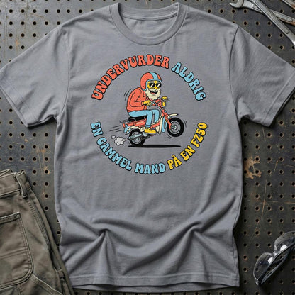 Suzuki FZ50 Undervurder Aldrig En Gammel Mand På En FZ50 - Unisex T-Shirt-Beklædning-Suzuki-Grå Sport-S-Garage Culture Shop- garage - man cave - merchandise
