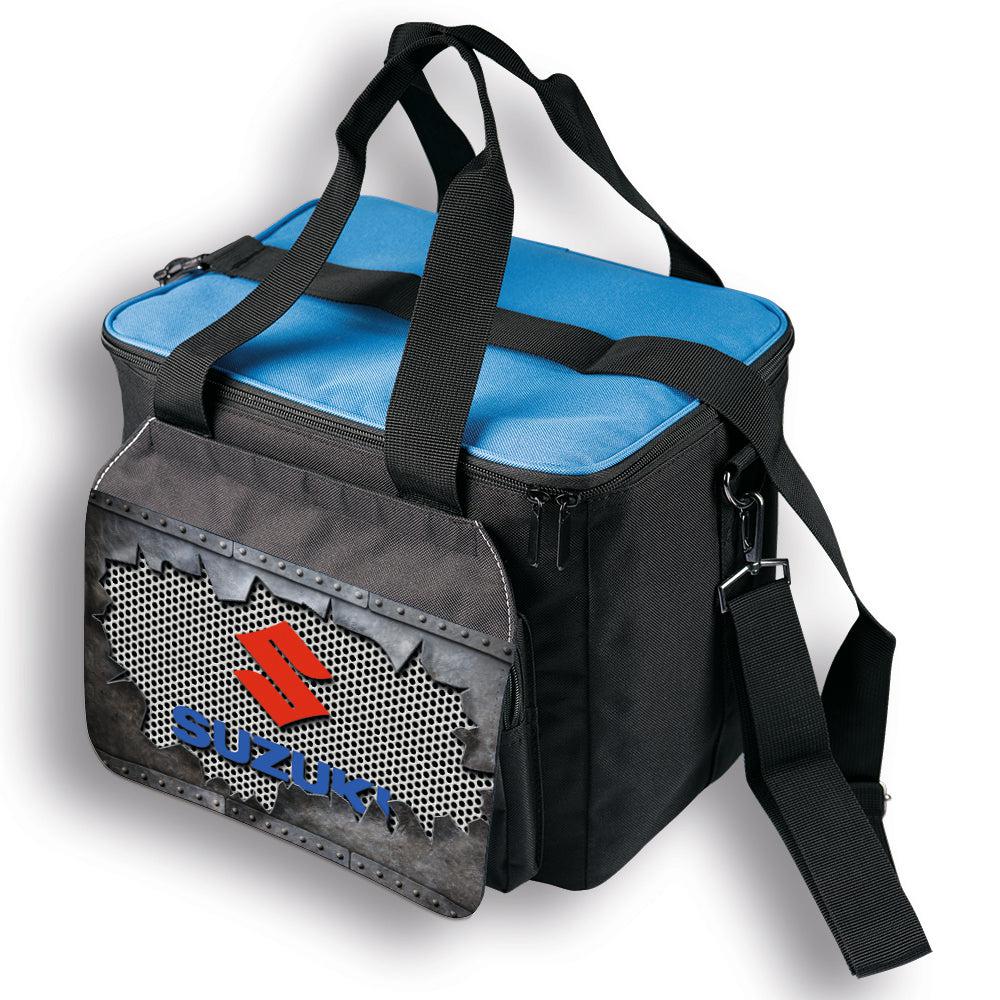 Suzuki - Køletaske Til 24 Dåser-cooler-Suzuki-Garage Culture Shop- garage - man cave - merchandise