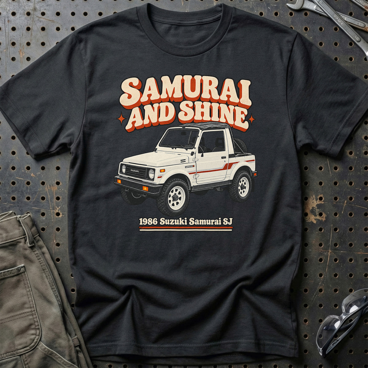 
Suzuki Samurai SJ 1986 – Samurai and Shine T-Shirt – Sort