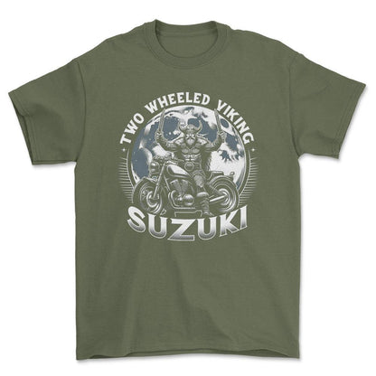 Suzuki Two Wheeled Viking Rides Suzuki - Unisex T-Shirt , Bomuld-Beklædning-Suzuki-Grøn Militær-S-Forside-Garage Culture Shop- garage - man cave - merchandise