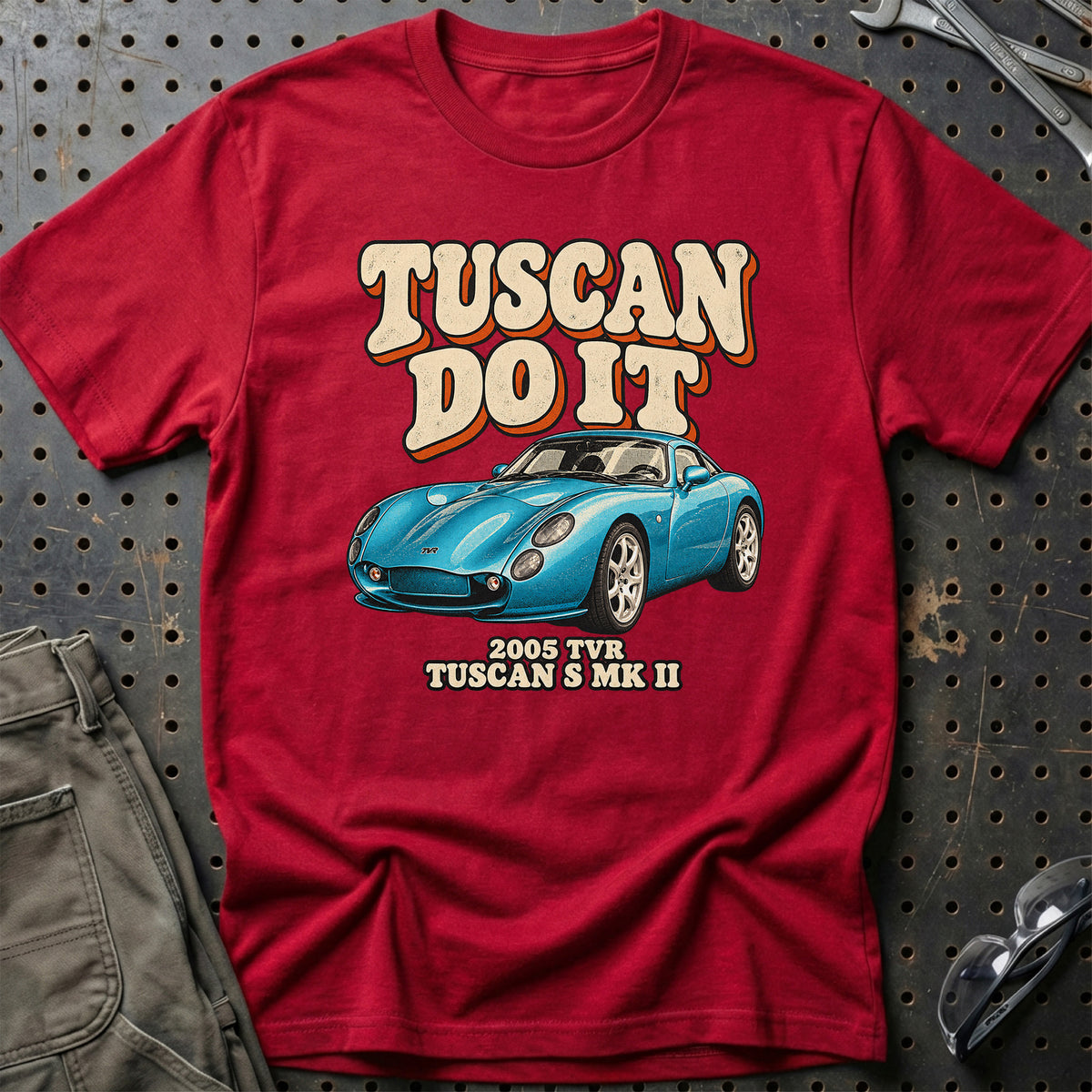 
TVR Tuscan S Mk II 2005 – Tuscan Do It T-Shirt – Rød