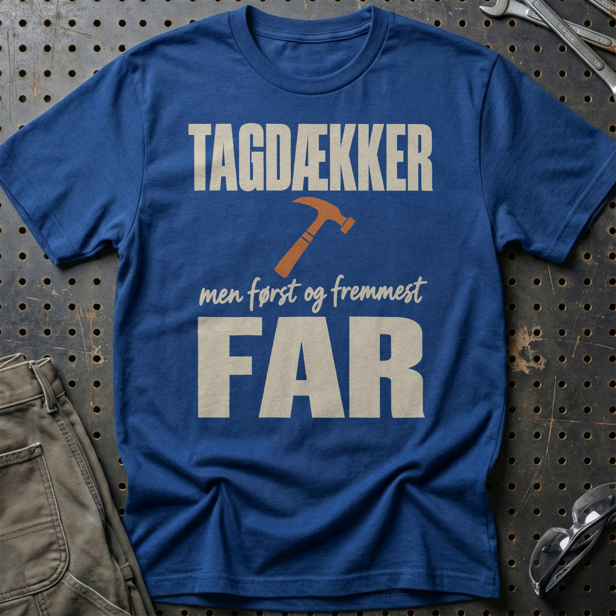 
Produktbillede af Tagdækker – Men Først Og Fremmest Far T-Shirt
