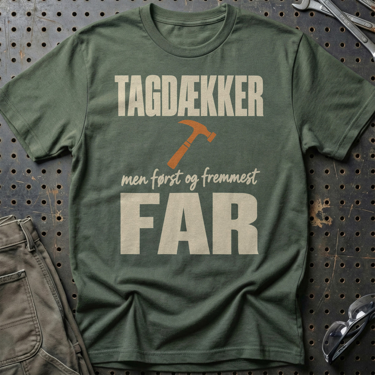 
Produktbillede af Tagdækker – Men Først Og Fremmest Far T-Shirt