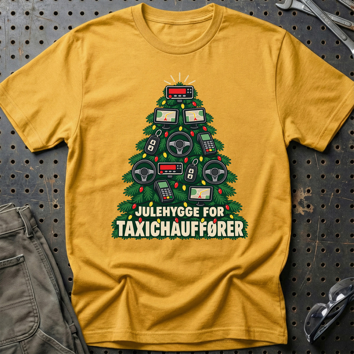 
Taxichauffør – Julehygge – Unisex T-Shirt – Guld