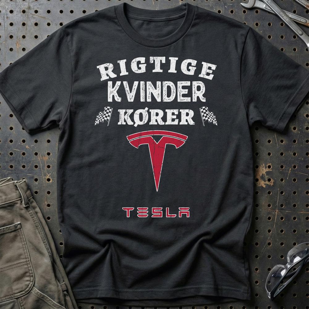Tesla Rigtige Kvinder Kører - Unisex T-Shirt , Bomuld-Beklædning-Tesla-Sort-S-Garage Culture Shop- garage - man cave - merchandise