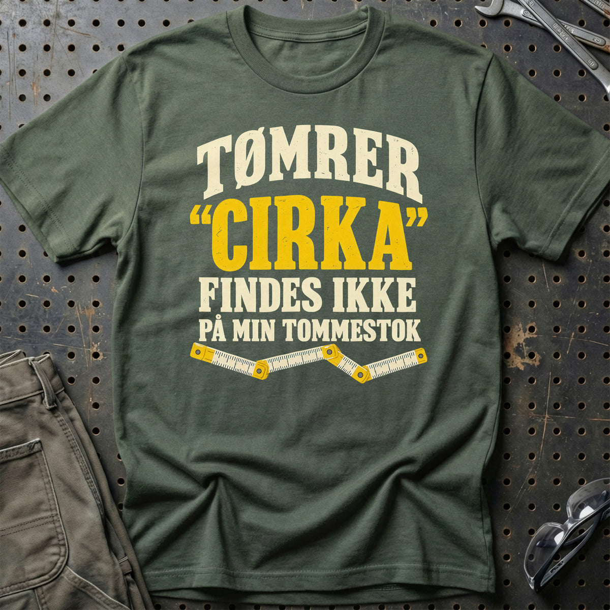 
Produktbillede af Tømrer – Cirka Findes Ikke På Min Tommestok T-Shirt