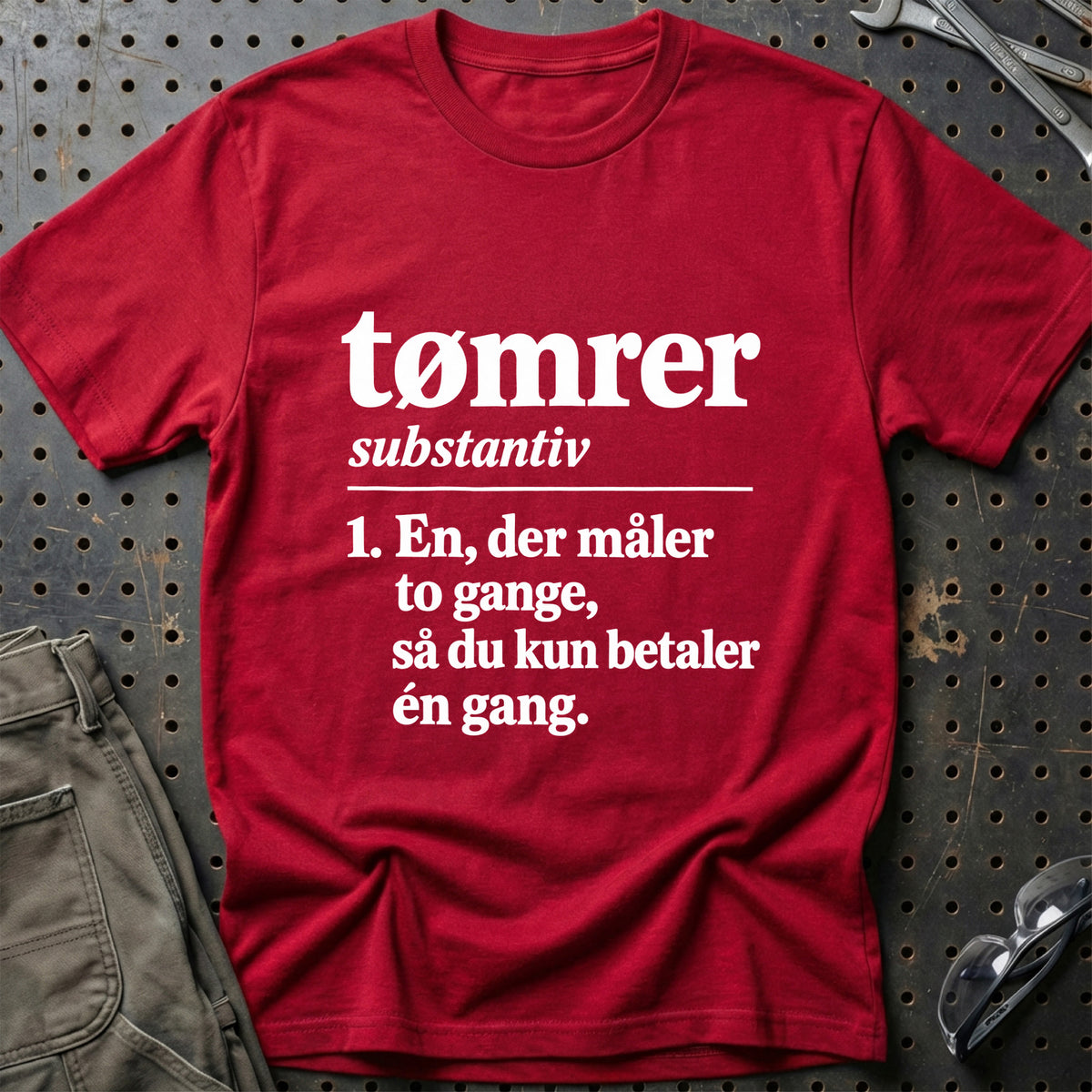
Tømrer – Definition T-Shirt – Rød