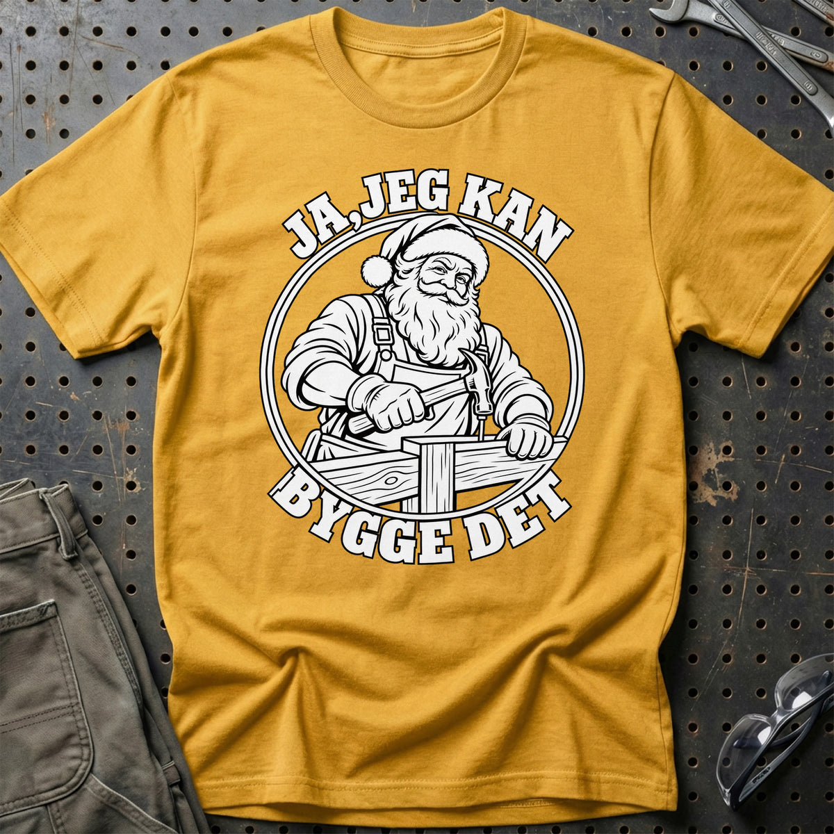 
Tømrer – Santa Kan Det – Jul T-Shirt – Guld