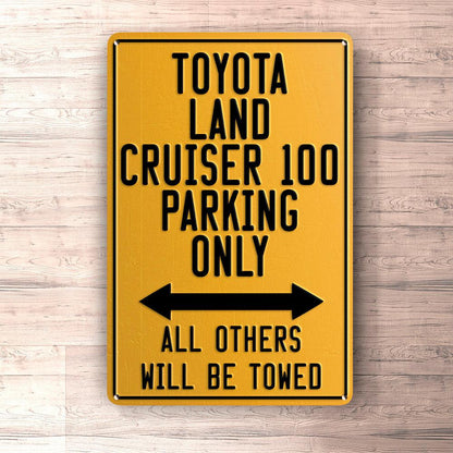 Toyota Land Cruiser 100 Parking Only Skilte, Musemåtte, Dørmåtte , Plakat-Parking skilte-Toyota-Garage Culture Shop- garage - man cave - merchandise